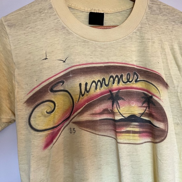 Vintage 80’s airbrushed summer tee - Picture 2 of 5